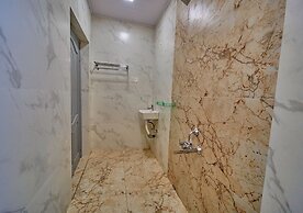 Vihani's Western Clouds by VOYE HOMES