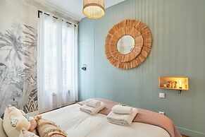 Superb Apartment Invalides Eiffel Tower