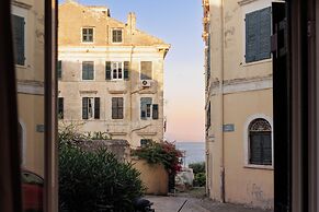 Dousmani Old Town Studio