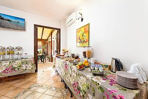 Sun Garden Hotel