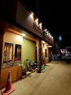 hotel beach crown juhu