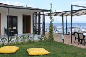 Address Küçükkuyu