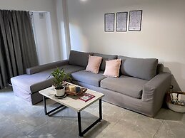 Spacious Estudio