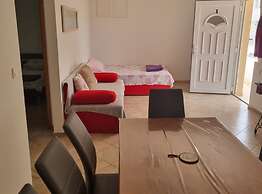Apartments Marija Sukošan