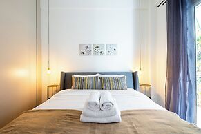 Mystique 2-Bedroom Apartment in Athens