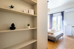 Mystique 2-Bedroom Apartment in Athens