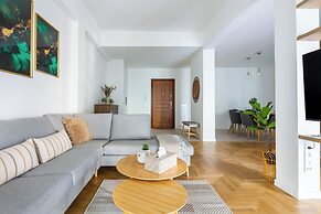 Mystique 2-Bedroom Apartment in Athens