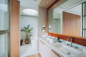 Bumi Kinar Skylight