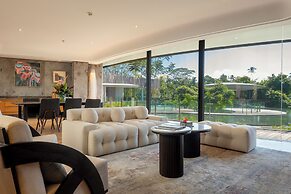 Bumi Kinar Skylight