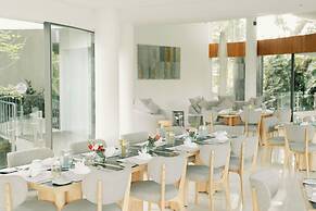 Bumi Kinar Skylight