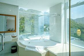 Glamour Hotel Nha Trang