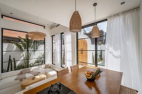 Casa Blanche Canggu