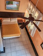 Hotel Camaleon - Colonial Stay & Views