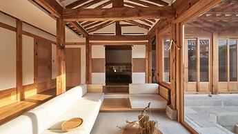Nostalgia Hanok Hotel