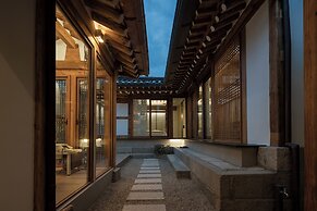 Nostalgia Hanok Hotel