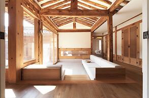 Nostalgia Hanok Hotel