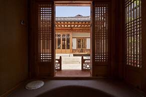 Nostalgia Hanok Hotel