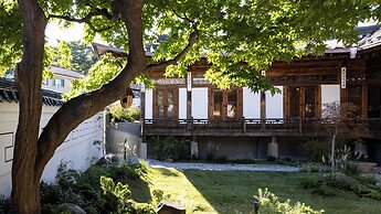 Nostalgia Hanok Hotel