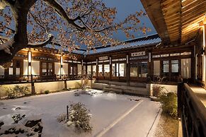 Nostalgia Hanok Hotel
