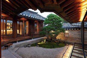 Nostalgia Hanok Hotel