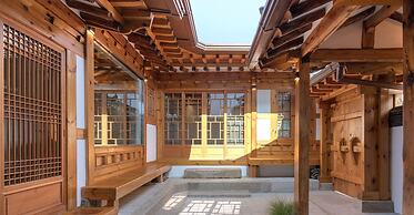 Nostalgia Hanok Hotel