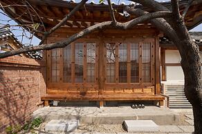 Nostalgia Hanok Hotel
