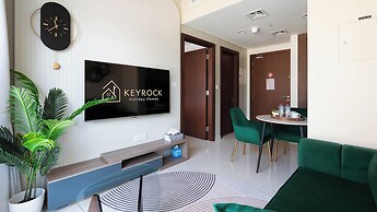 Keyrock Living - Lakeview Luxury Retreat