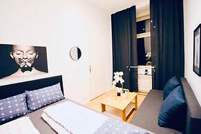 Cozy 5BR Apt 10min Walk to Augarten