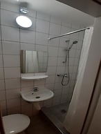 2-Rent Group Hostel Apartments SEN14