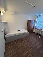 2-Rent Group Hostel Apartments SEN14