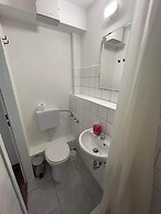 2-Rent Group Hostel Apartments SEN14