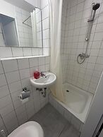 2-Rent Group Hostel Apartments SEN14
