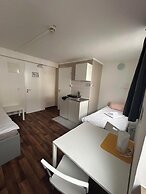 2-Rent Group Hostel Apartments SEN14