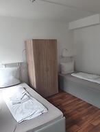 2-Rent Group Hostel Apartments SEN14