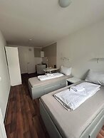 2-Rent Group Hostel Apartments SEN14