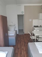 2-Rent Group Hostel Apartments SEN14