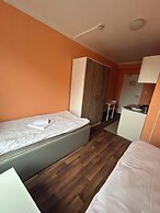 2-Rent Group Hostel Apartments SEN14
