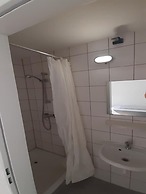 2-Rent Group Hostel Apartments SEN14