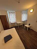2-Rent Group Hostel Apartments SEN14