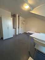 2-Rent Group Hostel Apartments SEN14