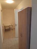 2-Rent Group Hostel Apartments SEN14