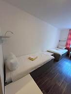 2-Rent Group Hostel Apartments SEN14