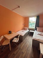 2-Rent Group Hostel Apartments SEN14