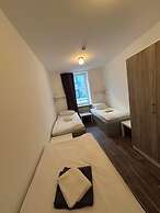2-Rent Group Hostel Apartments SEN14
