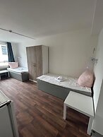 2-Rent Group Hostel Apartments SEN14