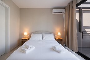 LIV - Deluxe 2BD Apartment in Athens