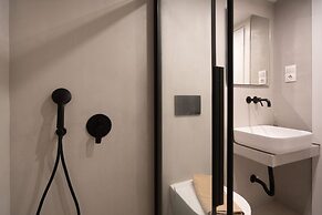 LIV - Deluxe 2BD Apartment in Athens