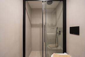 LIV - Deluxe 2BD Apartment in Athens