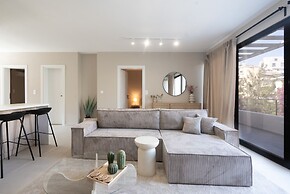 LIV - Deluxe 2BD Apartment in Athens