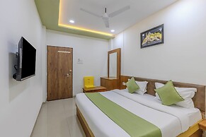Hotel Radhe